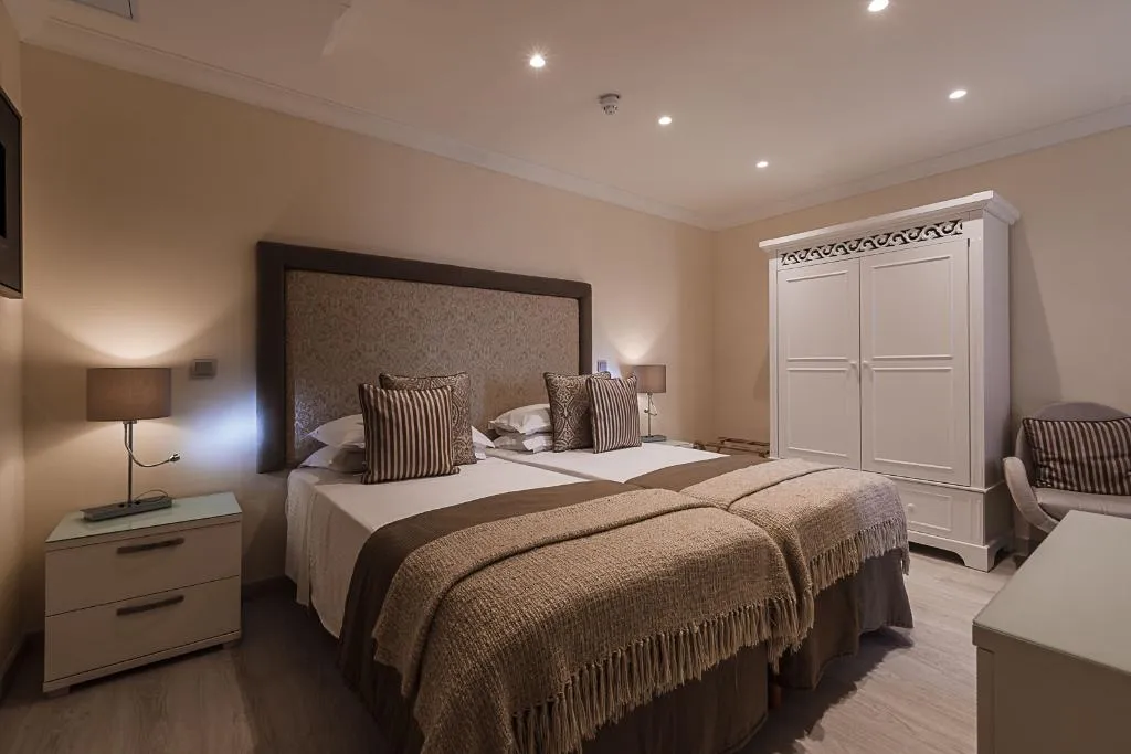 Room, Osborne Hotel, Malta