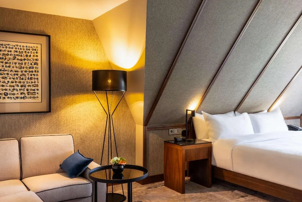 DOUBLE SUPERIOR Room, Hilton Gdansk, Gdansk