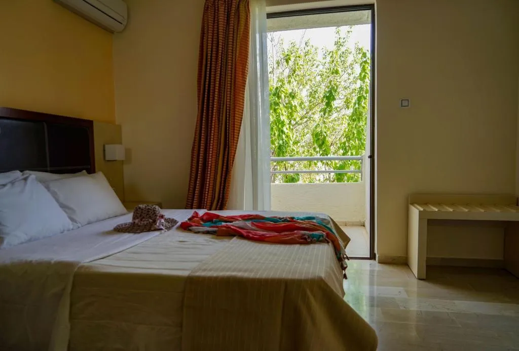 Double or Twin PARTIAL SEA VIEW Room, Kokoni Beach Hotel, Kalamata