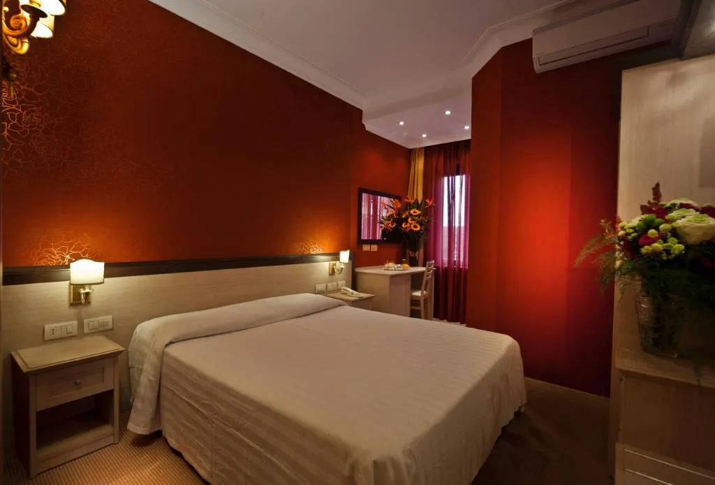 Double or Twin SUPERIOR Room, Galileo, Rome