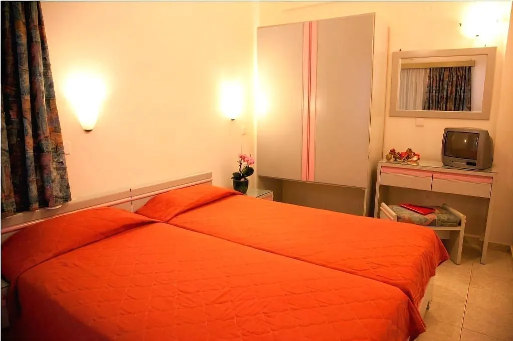 Room, Ermis Suites, Crete