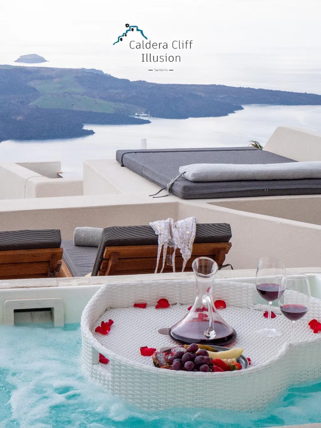 JUNIOR SUITE WITH JACUZZI Room, Caldera Cliff Illusion Suites, Santorini