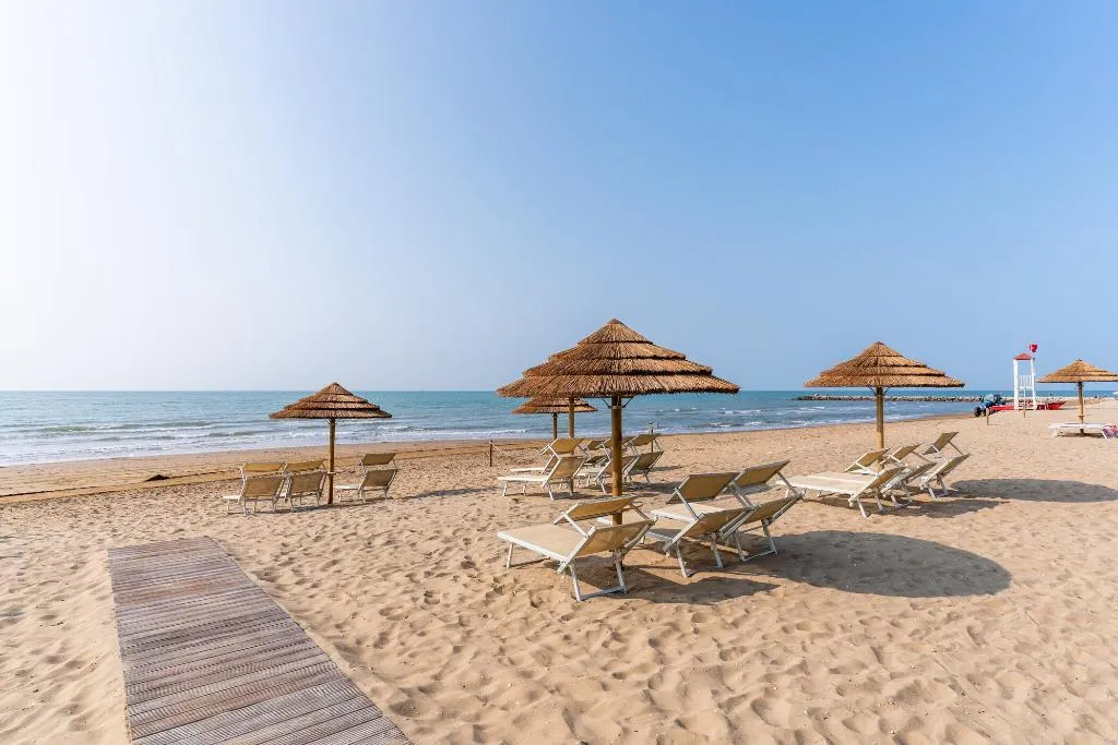 Beach, Club del Sole Jesolo Family Resort, Venice