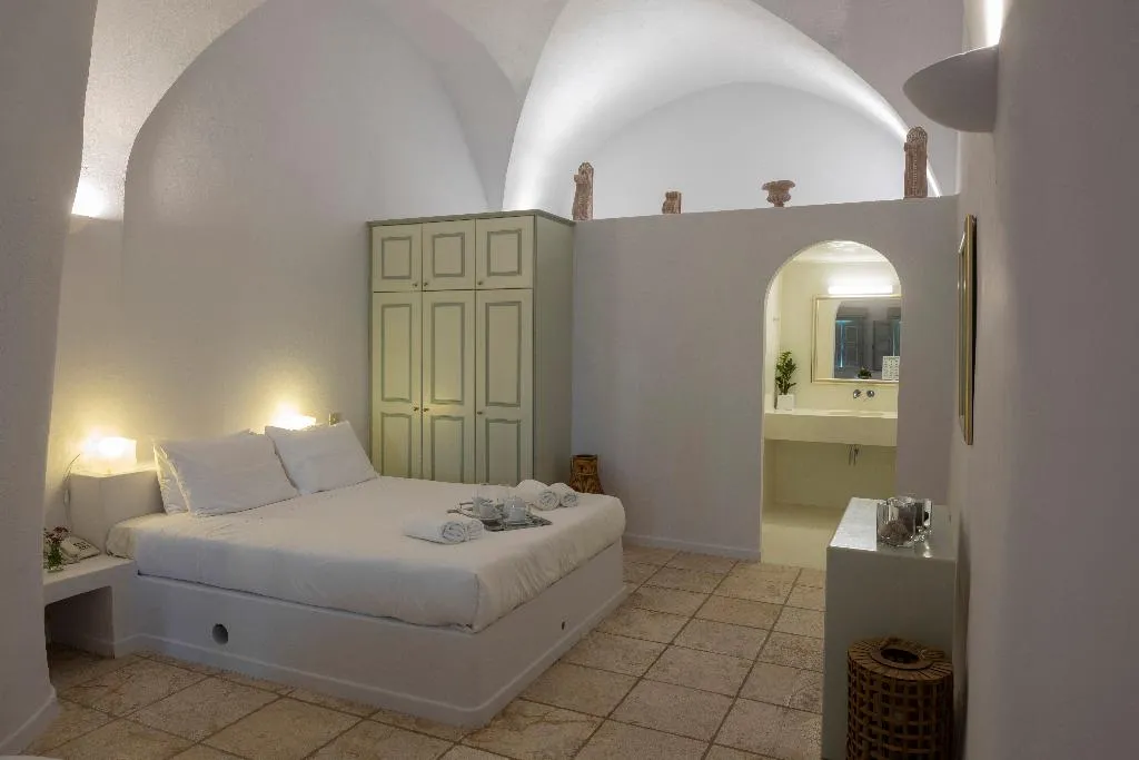 Double or Twin STANDARD Room, Aria Lito Mansion, Santorini