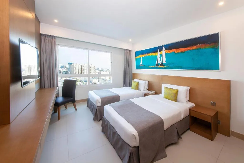 TWIN CITY VIEW Room, Ramada By Wyndham Beach Hotel Ajman, Dubai