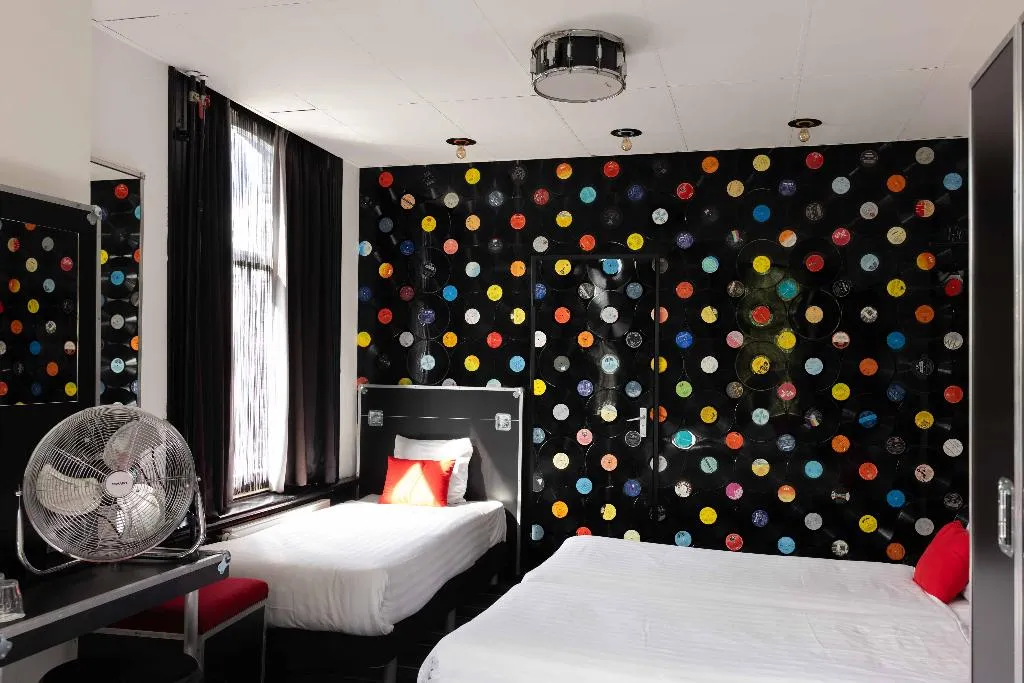 TRIPLE STANDARD Room, Backstage Hotel, Amsterdam
