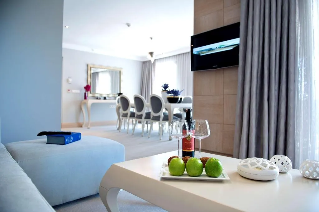 DOUBLE DELUXE WITH JACUZZI Room, Ramada Resort by Wyndham Bodrum, Bodrum
