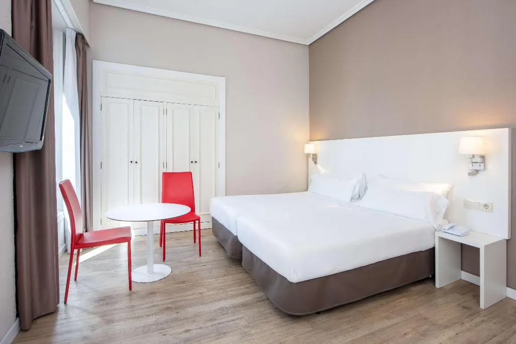 DOUBLE WITH VIEWS Room, Zel Madrid, Madrid