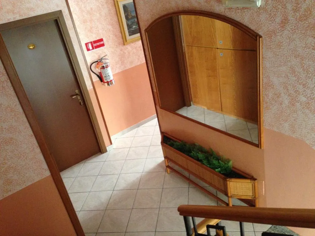 General view, Hotel La Caravella   Milano, Milan