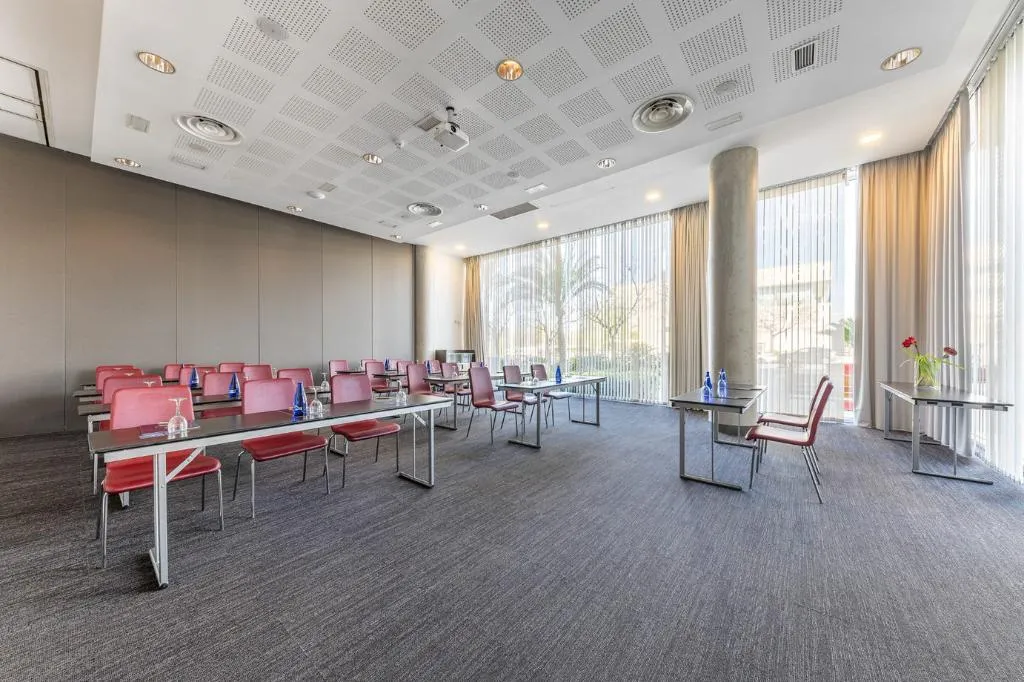 Conferences, Port Elche, Costa Blanca