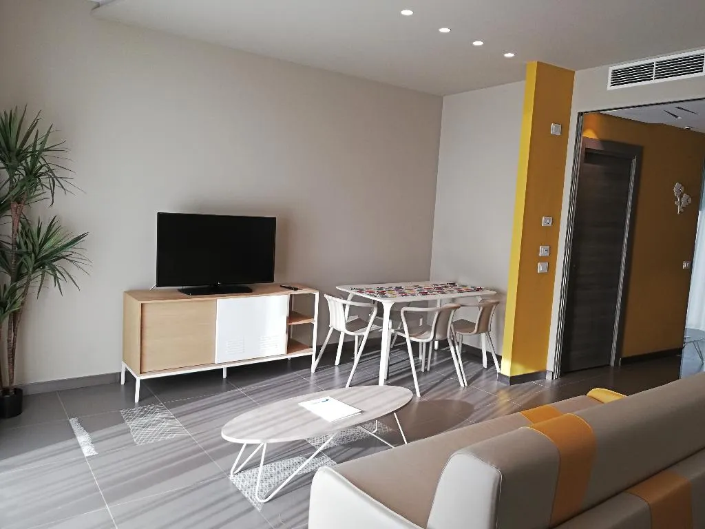 APARTMENT ONE BEDROOM ONE BATHROOM Room, Ciclope Resort, Catania