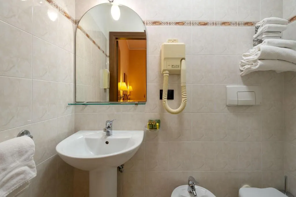 DOUBLE CLASSIC Room, Hotel Boccaccio, Florence