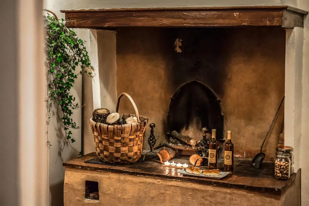 APARTMENT CAPACITY 6 TWO BEDROOMS Room, Fattoria Guicciardini, Florence