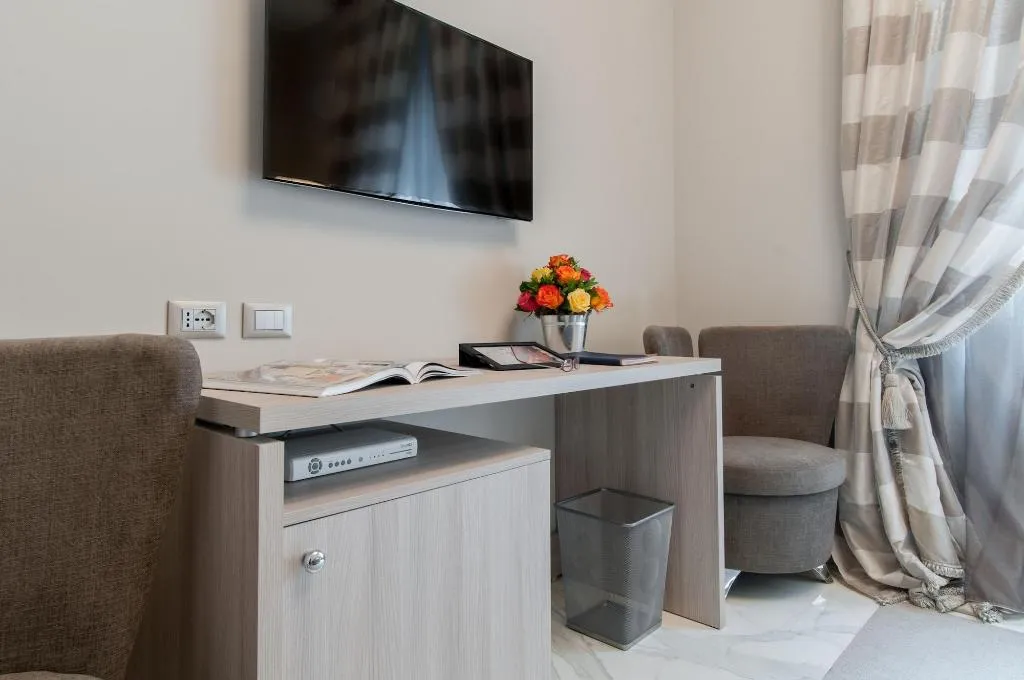 Room, Brera Prestige B&B, Milan