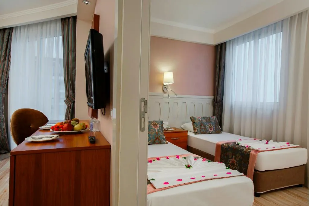 Room, Side Crown Serenity, Antalya