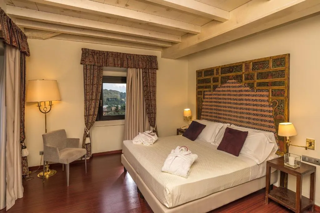 Room, Hotel Villa Porro Pirelli, Milan