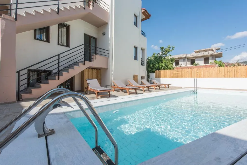 Pool, Niriedes-Dionyssos Village, Crete