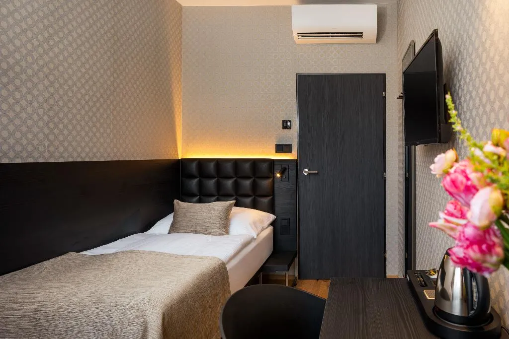 SINGLE STANDARD Room, Aida, Prague
