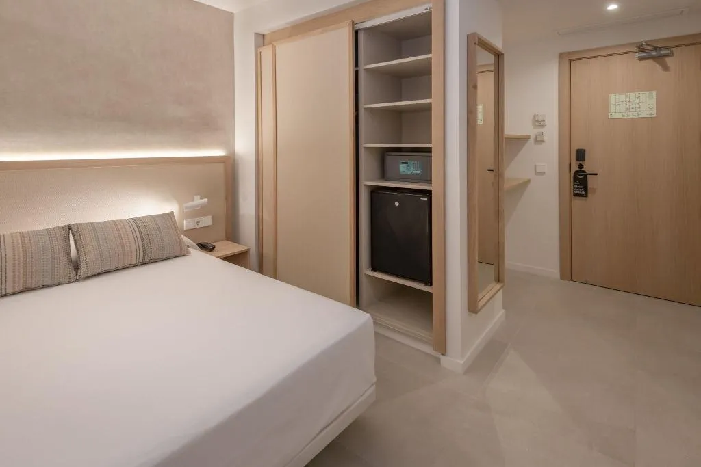 Room, Hotel Alhambra, Costa Brava