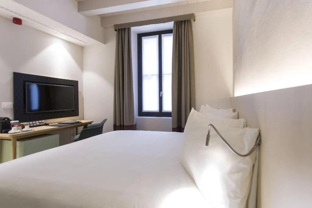 Room, Savona 18 Suites, Milan