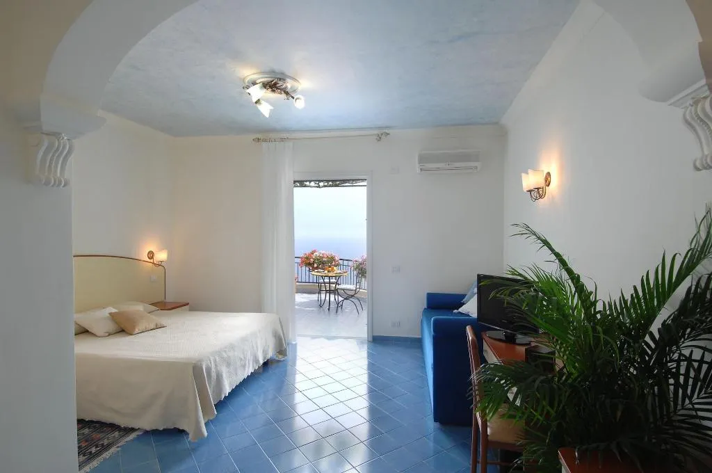 Room, Al Pesce d'Oro, Naples