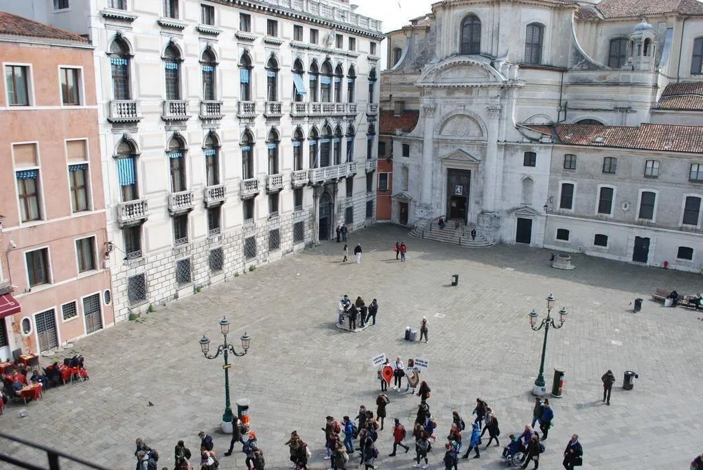 Room, San Geremia, Venice
