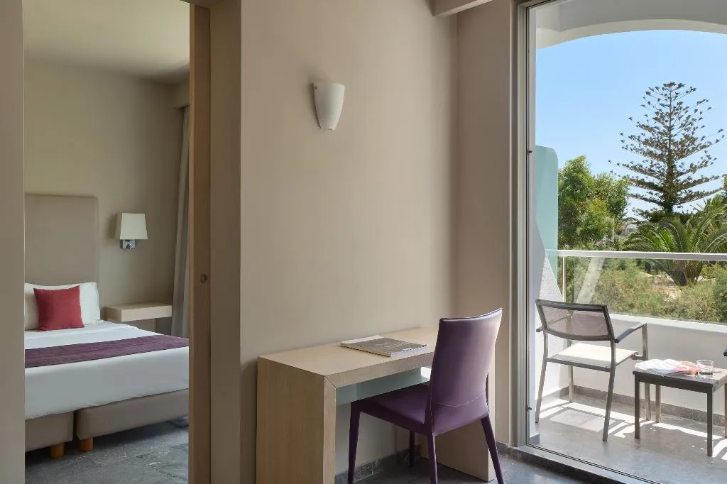 FAMILY ROOM SUPERIOR Room, Atlantica Akti Zeus, Crete
