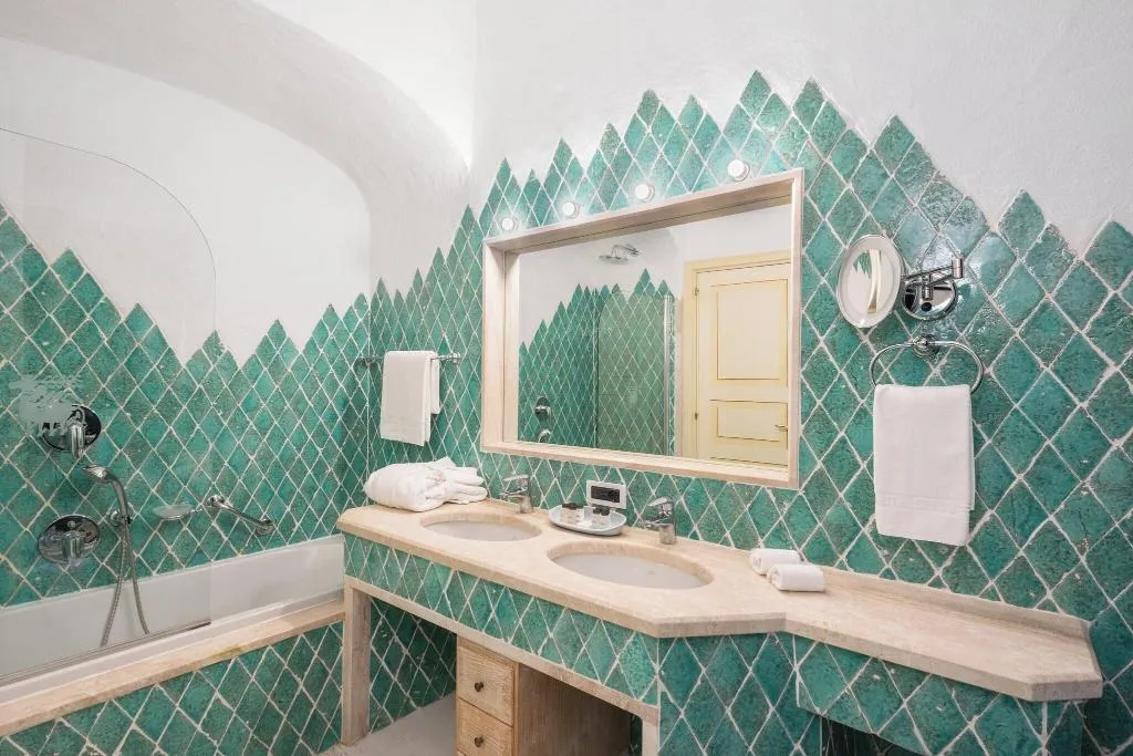 DOUBLE DELUXE POOL VIEW Room, Cervo, Olbia