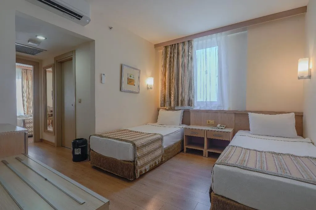 FAMILY ROOM CONNECTING ROOM Room, Sural Resort Hotel, Antalya