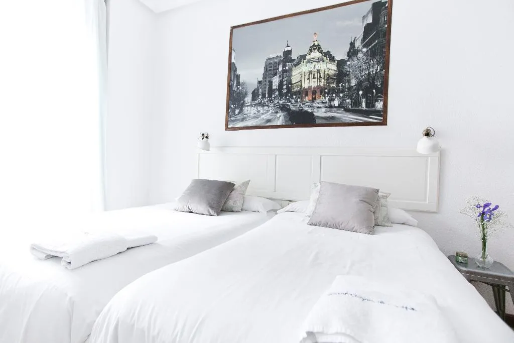 Double or Twin STANDARD Room, Vazquez de Mella Boutique Gran Vía, Madrid