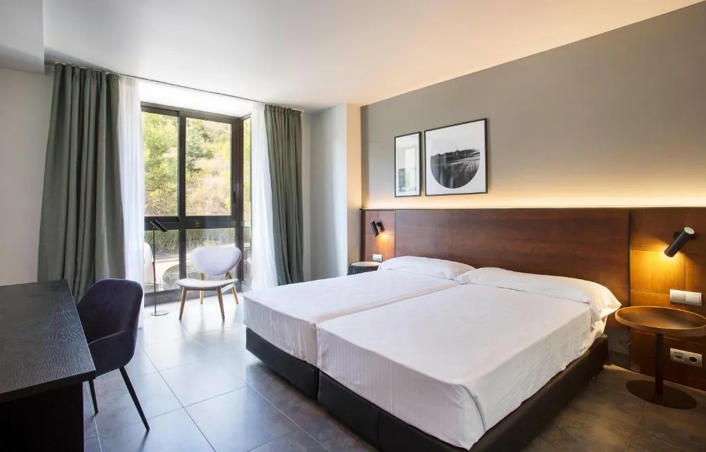 DOUBLE SUPERIOR Room, Dolce By Wyndham Barcelona Resort, Barcelona