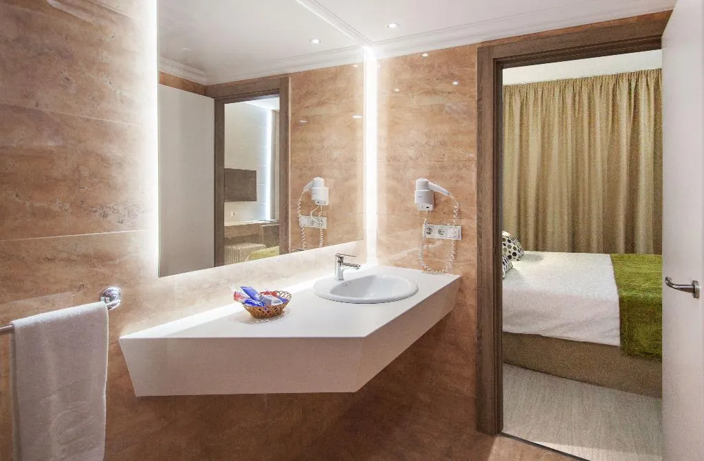 Room, Globales Hotel Maioris, Majorca