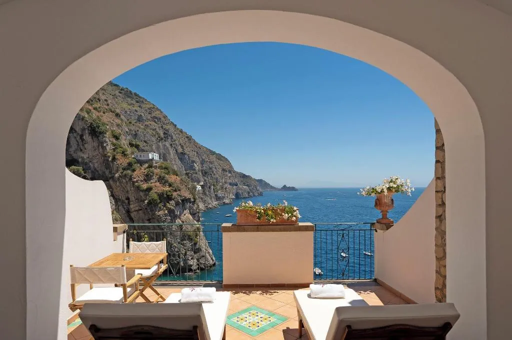 Room, Villa Corallium, Naples