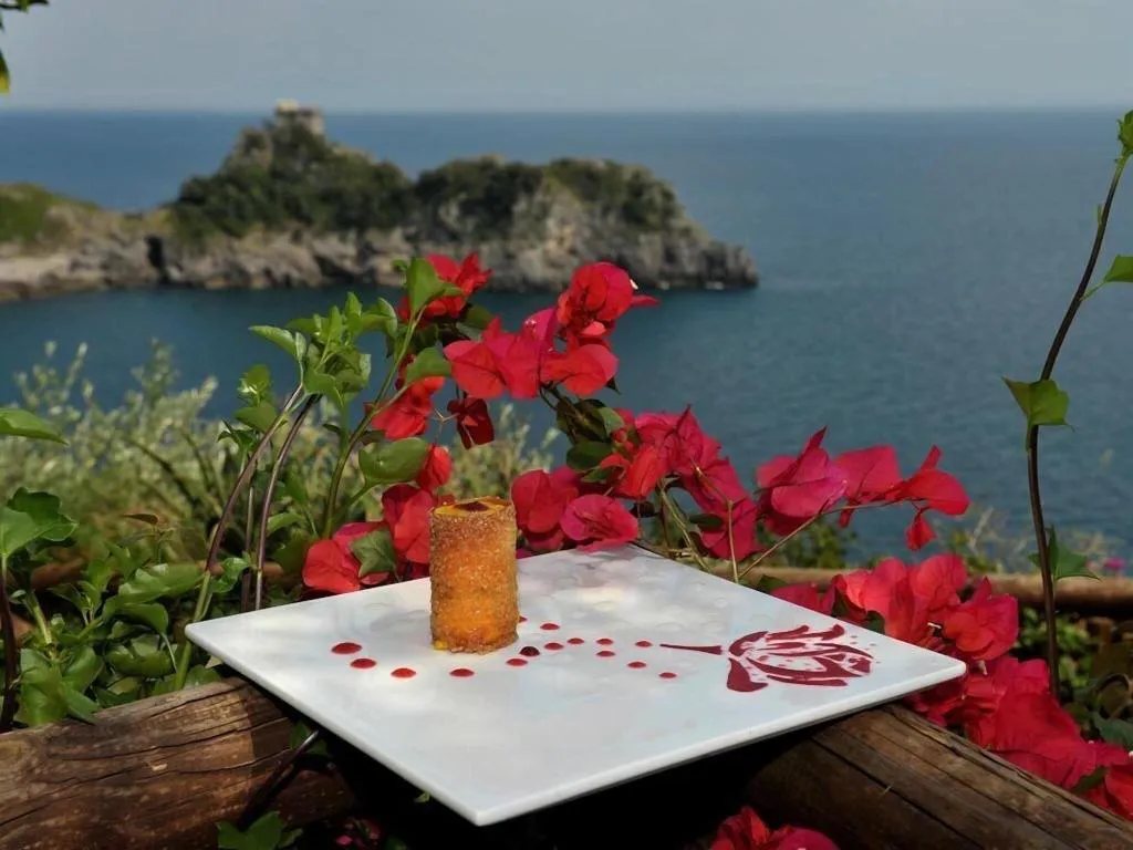 JUNIOR SUITE SEA VIEW Room, La Conca Azzurra, Naples