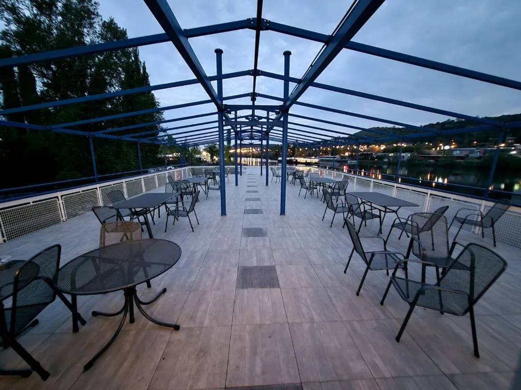 Terrace, Botel Racek, Prague