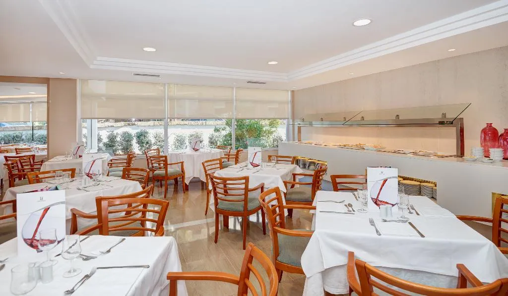 Restaurant, Hipotels Mercedes, Majorca