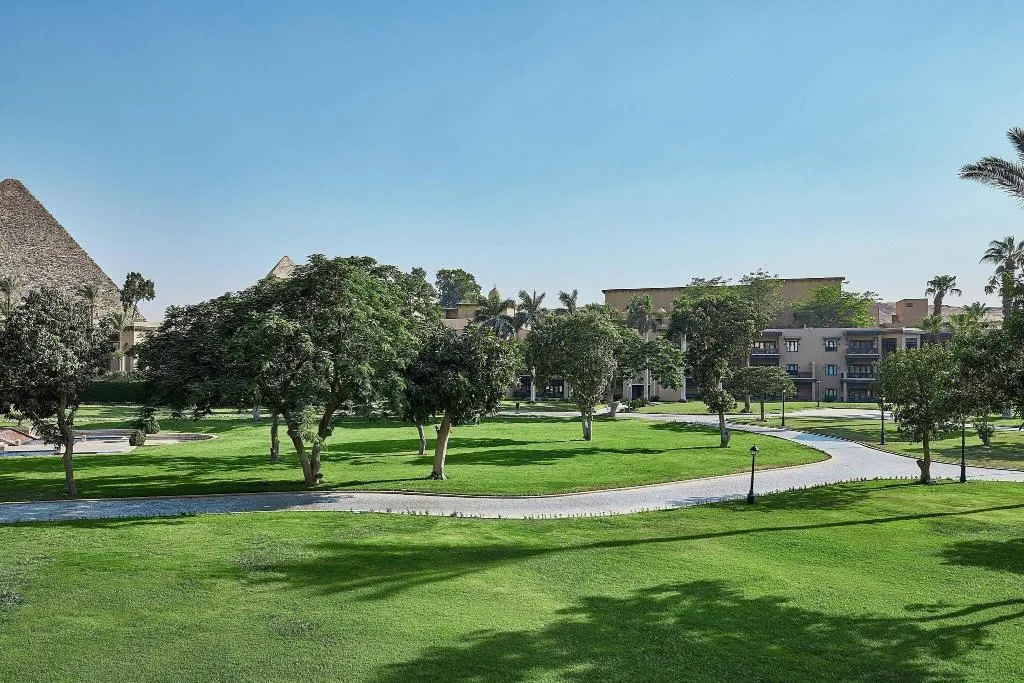 TWIN DELUXE WITH BALCONY Room, Marriott Mena House, Cairo, Cairo