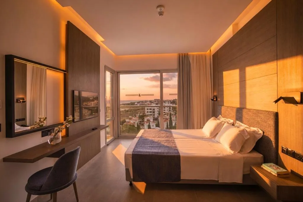SUITE EXECUTIVE SEA VIEW Room, Cavo Maris Beach Hotel, Cyprus