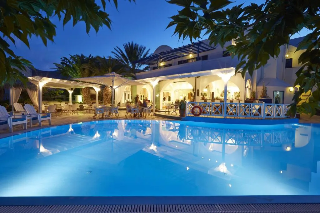 Pool, Hermes, Santorini