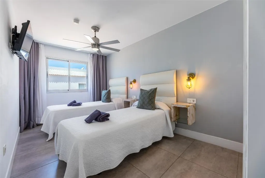 APARTMENT CAPACITY 3 TWO BEDROOMS Room, Bristol Sunset Beach, Fuerteventura