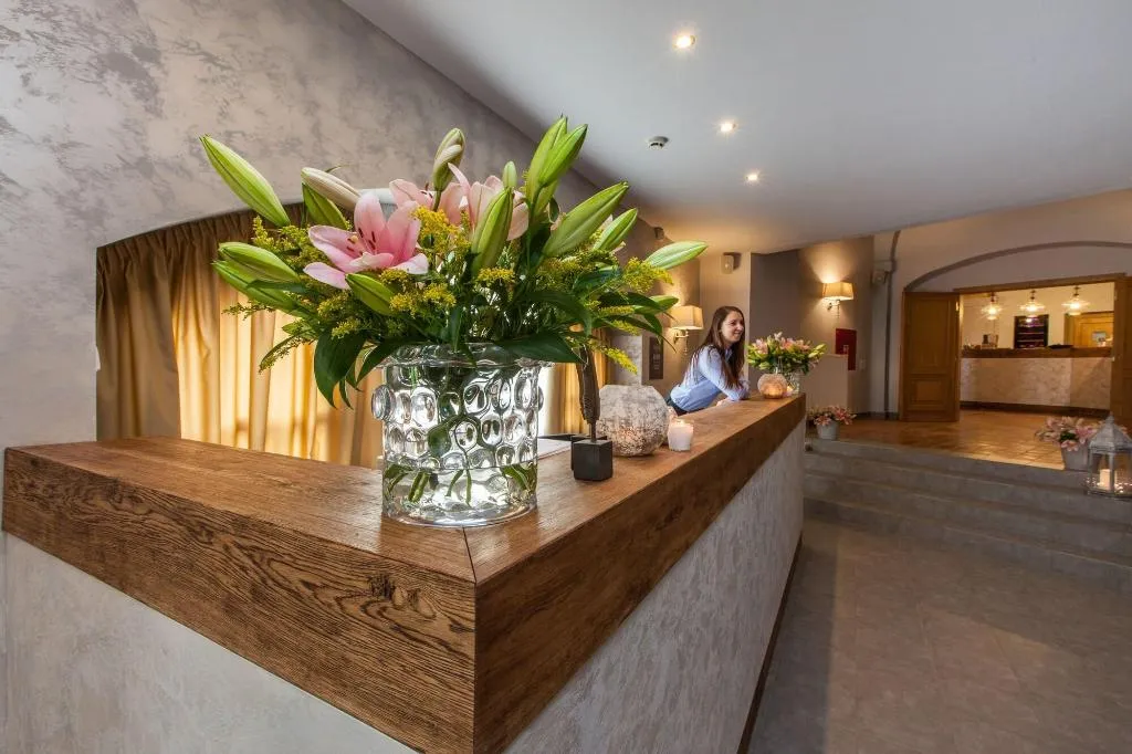 Lobby, Pytloun Chateau Hotel Ctenice, Prague