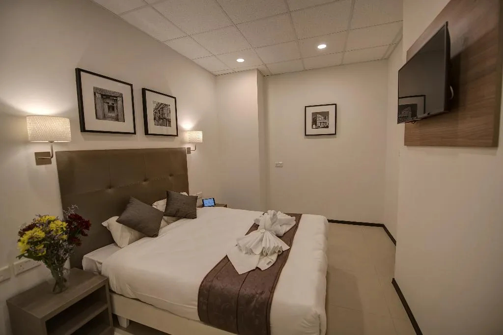 FAMILY ROOM WITH TERRACE Room, Europa Hotel Malta, Malta