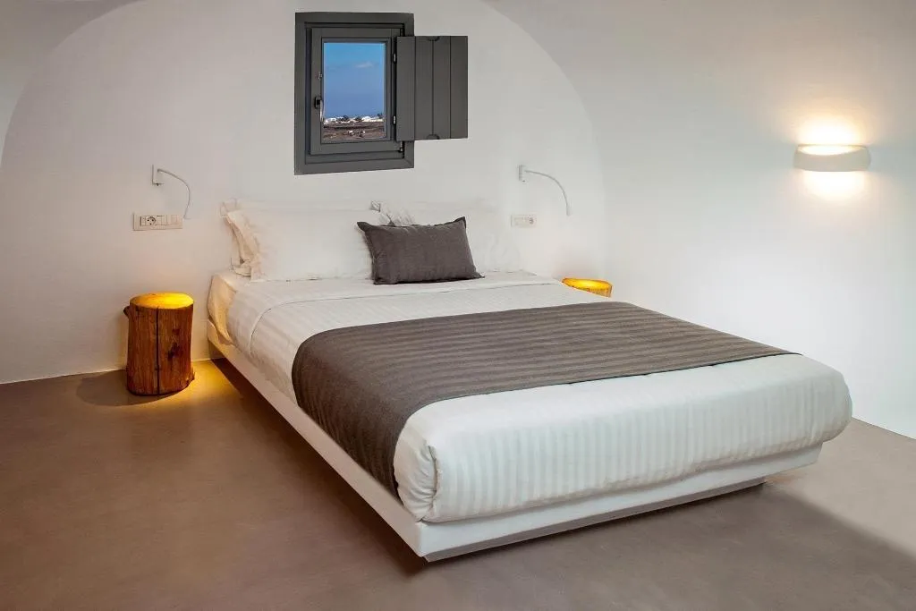 Room, Alunia Incognito Suites, Santorini