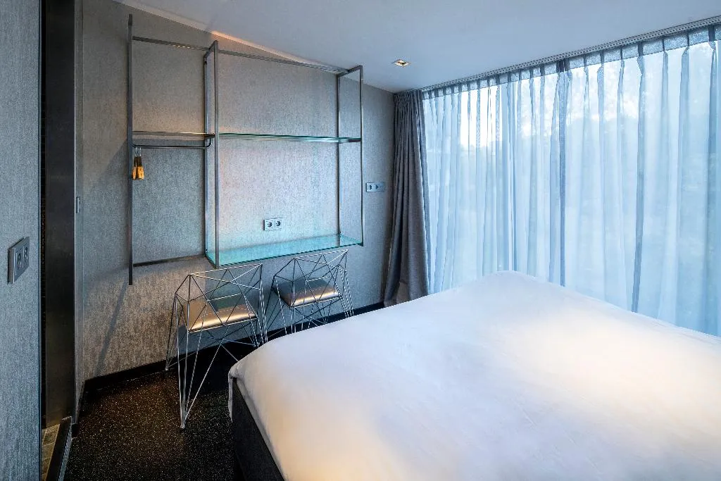 DOUBLE STANDARD Room, Diamond Capsule Hotel Amsterdam South, Amsterdam