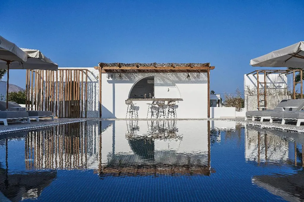 General view, Petri Suites, Santorini