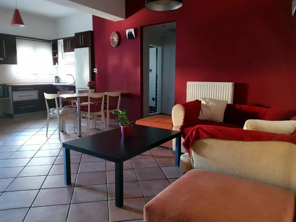 FAMILY ROOM TWO BEDROOMS Room, Mc Queen, Athens
