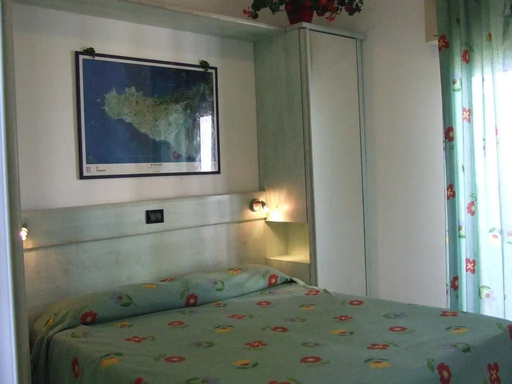 STUDIO CAPACITY 2 Room, Costa Makauda Residence, Catania