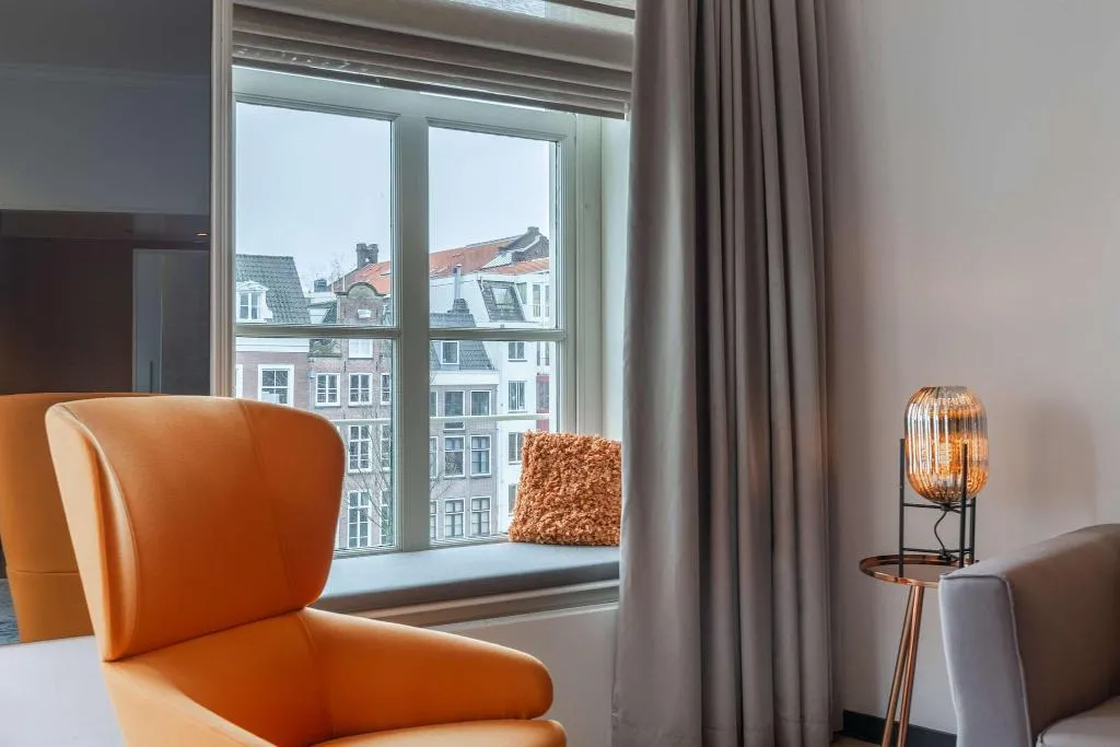 SUITE CANAL VIEW Room, Radisson Blu Hotel Amsterdam, Amsterdam