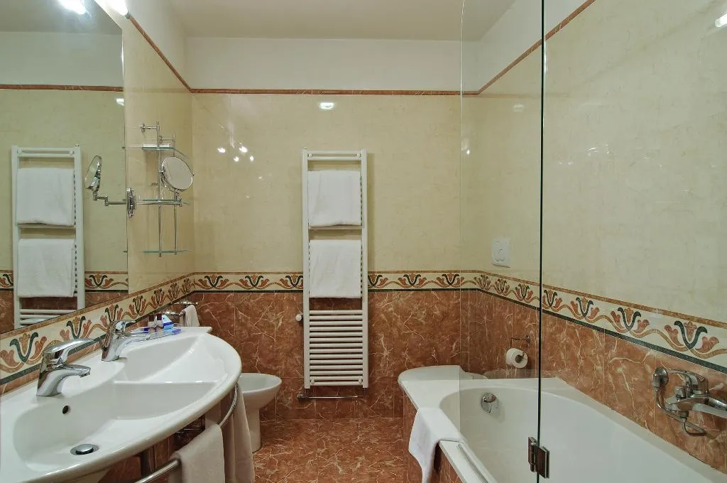 TRIPLE STANDARD Room, La Fenice et des Artistes, Venice
