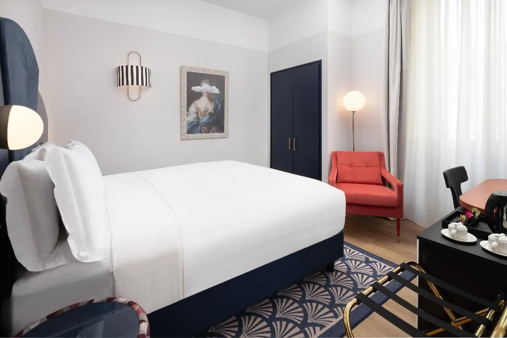 DOUBLE SINGLE USE CLASSIC QUEEN BED Room, Anglo American Hotel Florence, Curio Collection, Florence